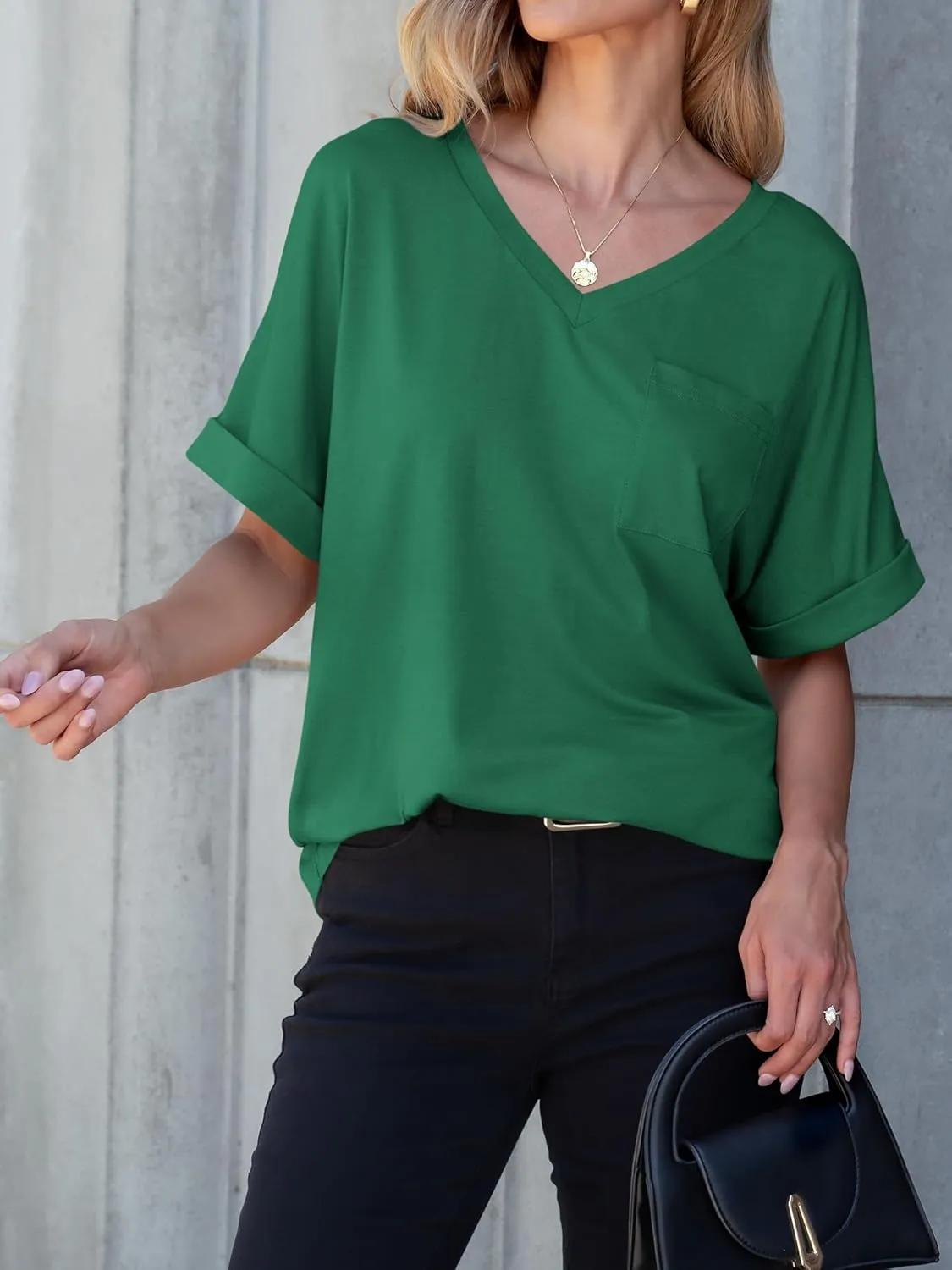 ANRABESS Women T Shirts Oversized Short Sleeve V Neck 2025 Summer Casual Loose Tops Basic Tee Shirts Outfits with Pocket